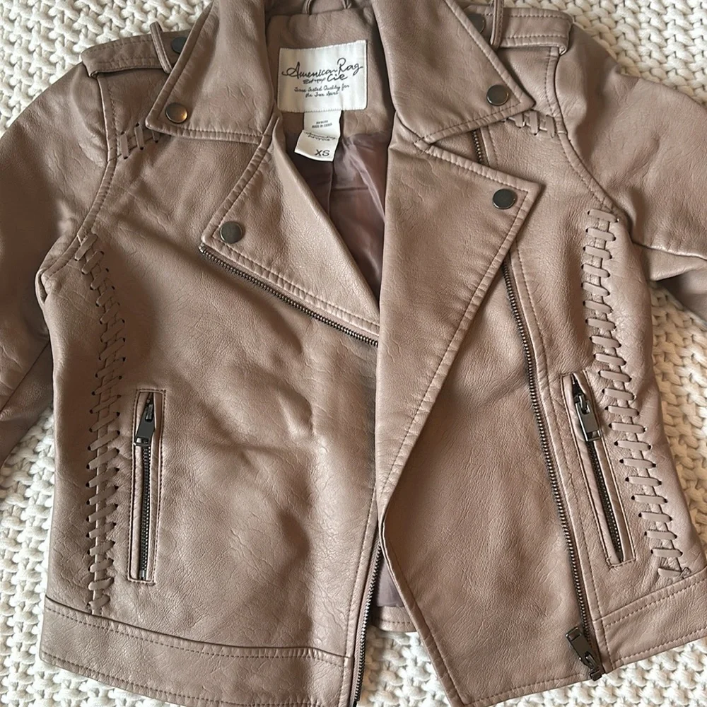 American Rag leather jacket - Picture 3 of 4